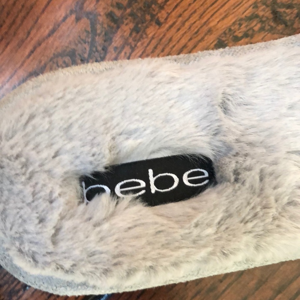 NWOT faux fur Bebe slide slippers - Picture 5 of 5